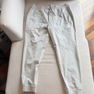 Lululemon Men's Casual Jogger Pants - ivory